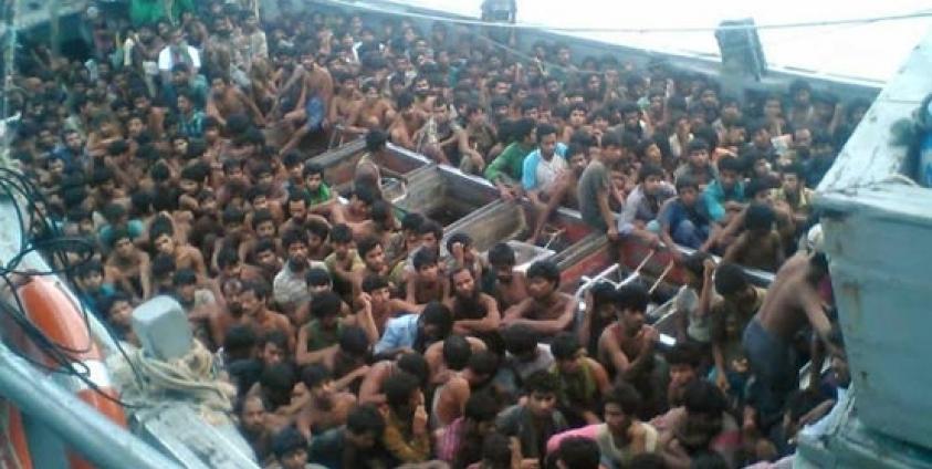 ဖမ်းမိ ဘင်္ဂလီ လှေစီး ရေမျောကမ်းတင်များအား တွေ့ရစဉ်