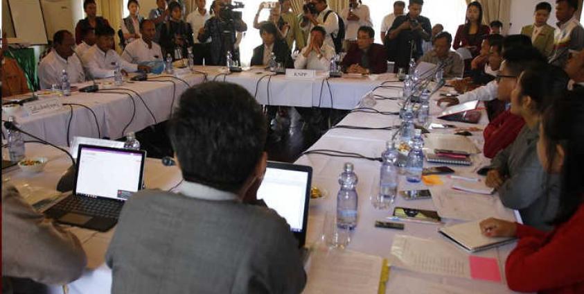 လွိုင်ကော်မြို့ ဗိုလ်ချုပ်ကြေးရုပ်ကိစ္စ ၅ ပွင့်ဆိုင်တွေ့ဆုံဆွေးနွေးပွဲ(PKPF)