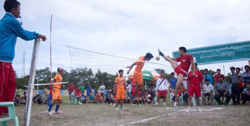 ပြိုင်ပွဲဝင်မြင်ကွင်းတခု (ဓါတ်ပုံ-ကေတီ)