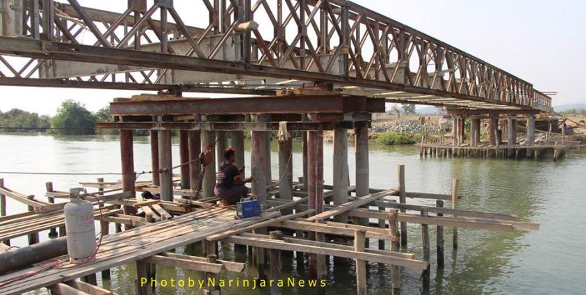 ရေကောင်းချောင်းကျေးရွာအနီးတည်ဆောက်နေသည့် ငစံပေါ်တံတား