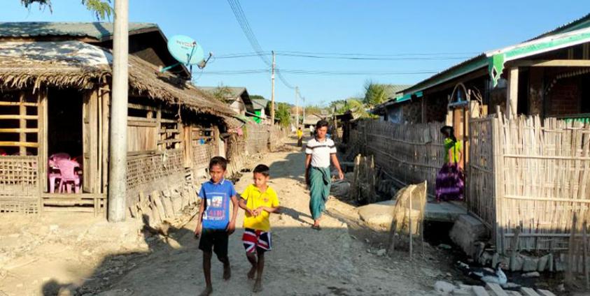 မြေပုံမြို့ မွတ်ဆလင်ဒုက္ခသည်စခန်းအား တွေ့ရစဉ်။ / ဓာတ်ပုံ - ပေးပို့