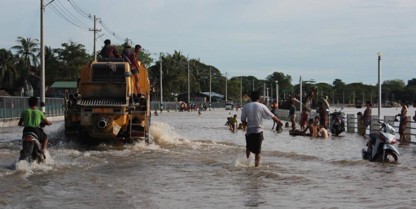 Road expansion failure at Kannar Lan as seawater floods the road (Photo:MNA)