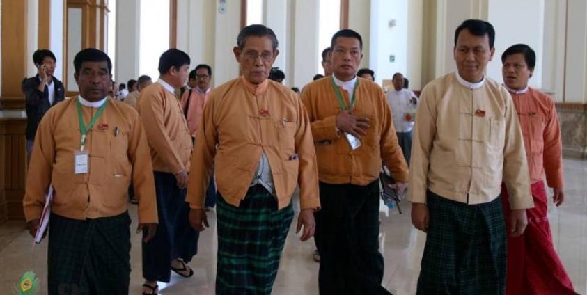 ဖေဖော်ဝါရီ ၁ရက်က ပြည်သူ့လွှတ်တော်အစည်းအဝေးသို့ လေ့လာသူအဖြစ်တက်ရောက်လာသော NLDနာယက ဦးတင်ဦး(ဓာတ်ပုံ- သက်ကို/မဇ္ဈိမ)