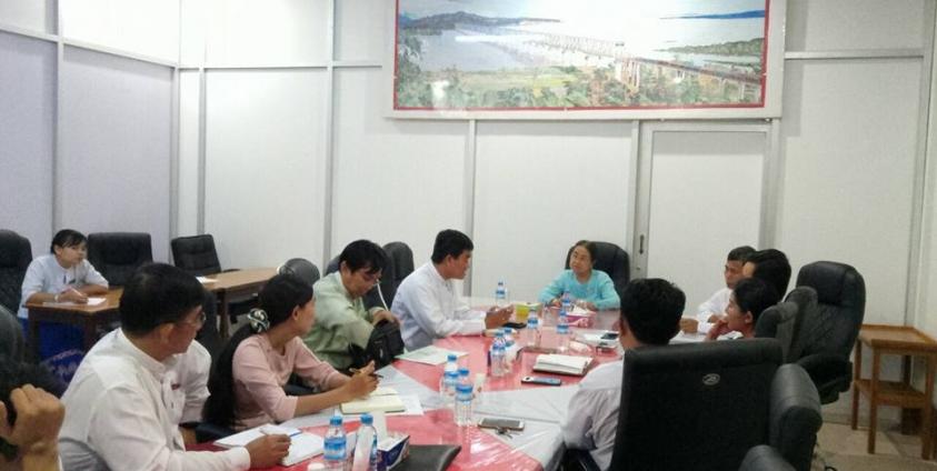 Mon State Hluttaw and State Health officials discuss the H1N1 outbreak (photo: Naiaung Naing/Facebook)