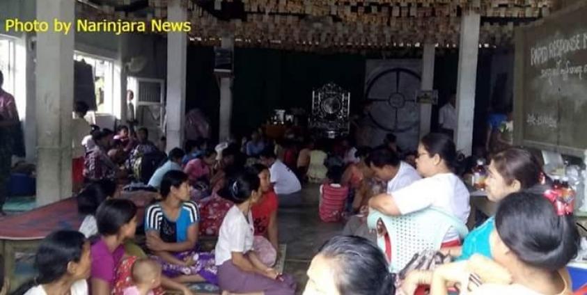 IDPs taking refuge in Buthidaung (Photo – Narinjara News)