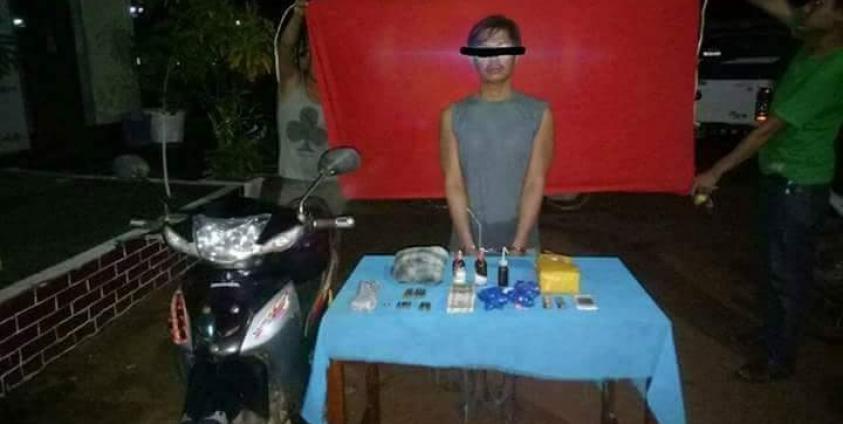  မူးယစ်ဆေးဝါးနှင့် ကျည်ဆံများဖမ်းဆီးရမိသူ ကျော်သူ(ခ) ကျော်နိုင်ဦး(photo: Aye Min Tun) 