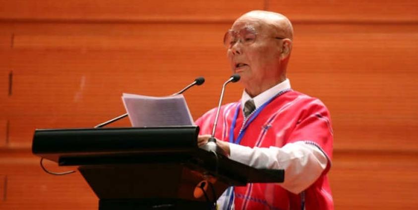 ဇန်နဝါရီ ၁၂ရက်က ပြည်ထောင်စုငြိမ်းချမ်းရေးညီလာခံတွင်တွေ့ရသည့် KNUဥက္ကဌ ဗိုလ်ချုပ်ကြီး မူတူးစေးဖိုး(ဓာတ်ပုံ- သက်ကို/မဇ္ဈိမ)