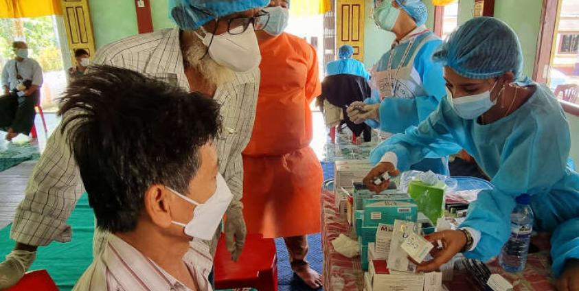 နယ်လှည့်ဆေးကုသရေးအဖွဲ့ (မိစန္ဒာနွန်)