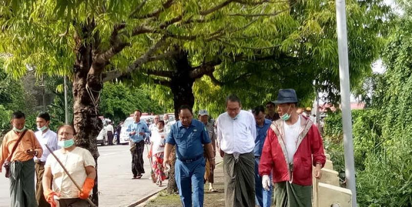  မော်လမြိုင်သံလွင်မြစ်ကမ်းတလျှောက်အမှိုက်များရှင်းလင်းစဉ်(MNA)