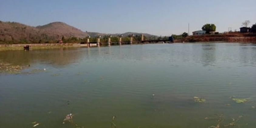 ဒေါတခြားရေထိန်းတံခါး (ဓါတ်ပုံ - မူအက်စတာ)