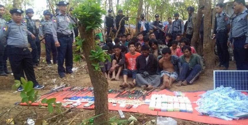 Drug dealers and users were arrested in northern Shan State’s Lashio Township on May 4, 2016. ( Photo : Lashio News)