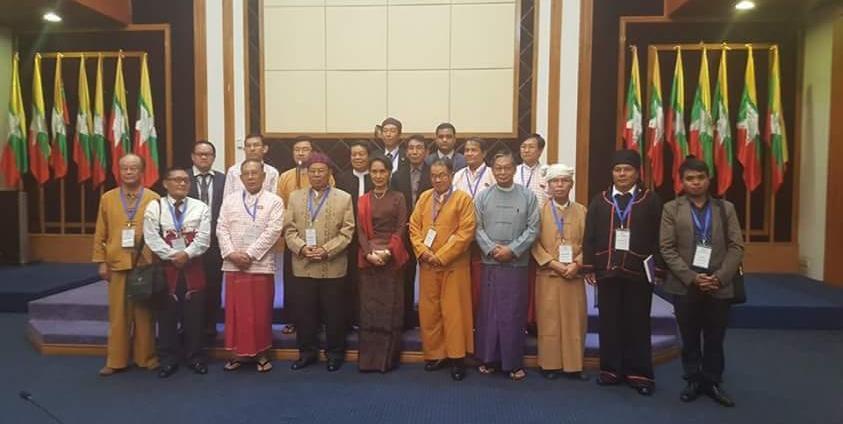 State Counselor and UNFC leaders (Photo: Hla Maung Shwe)