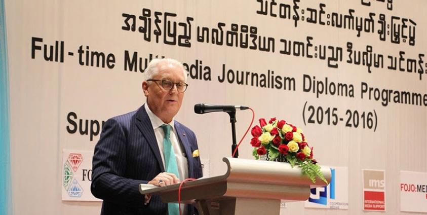 German Ambassador Christian-Ludwig Weber-Lortsch congratulating the graduates of the Myanmar Journalism Institute in Yangon on 21 July 2016. Photo: MJI