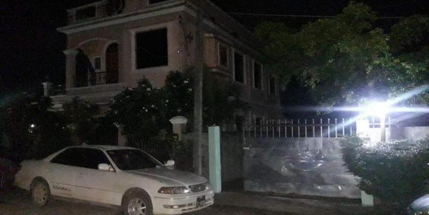 လက်လုပ်မိုင်းပေါက်ကွဲမှုဖြစ်ပွားခဲ့သည့်နေအိမ် (Eleven Media Group)