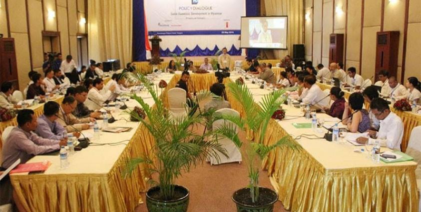 Policy Dialogue on Socio-Economic Development in Myanmar held at Kandawgyti Palace in Yagon on 28 May, 2016. Photo: Phyo Thiha/Mizzima