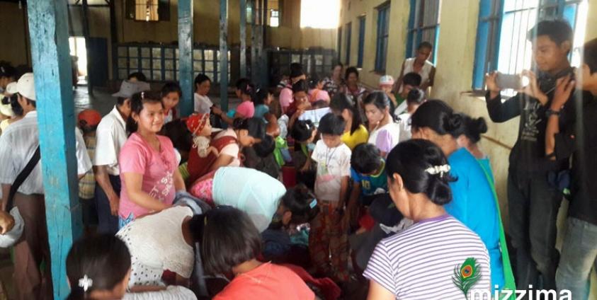 နမ္မတူမြို့နယ်အတွင်း စစ်ဘေးရှောင်လာသော စစ်ဘေးဒုက္ခသည်များ (ဓာတ်ပုံ- ရှမ်းလူငယ်အဖွဲ့ ဥက္ကဋ္ဌ စိုင်းအောင်မြင့်ဦး)