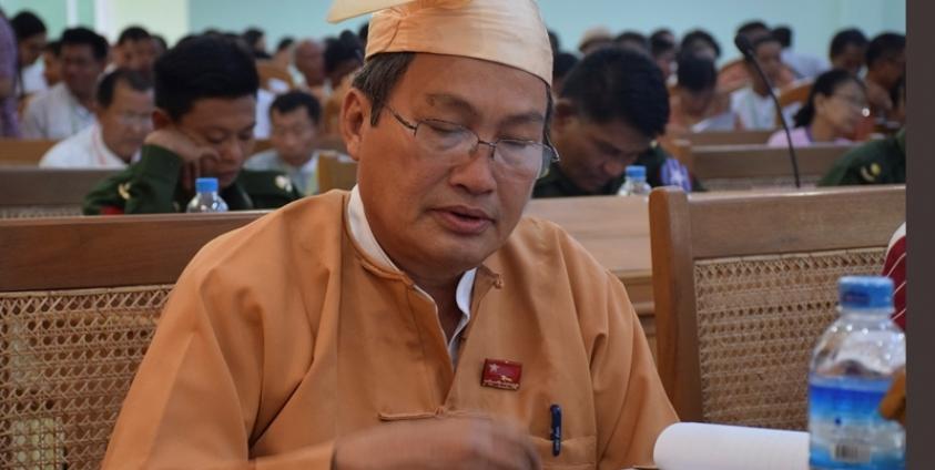 မွန်ပြည်နယ်ဝန်ကြီးချုပ် ဒေါက်တာအေးဇံ(MNA)