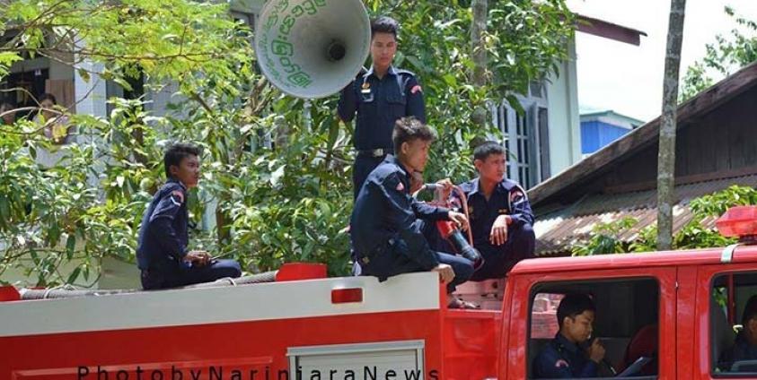 ညမထွက်ရ၊ လူငါးဦးထက် ပို မစုရ အမိန့် ပုဒ်မ ၁၄၄ ကို ကြေညာနေစဥ