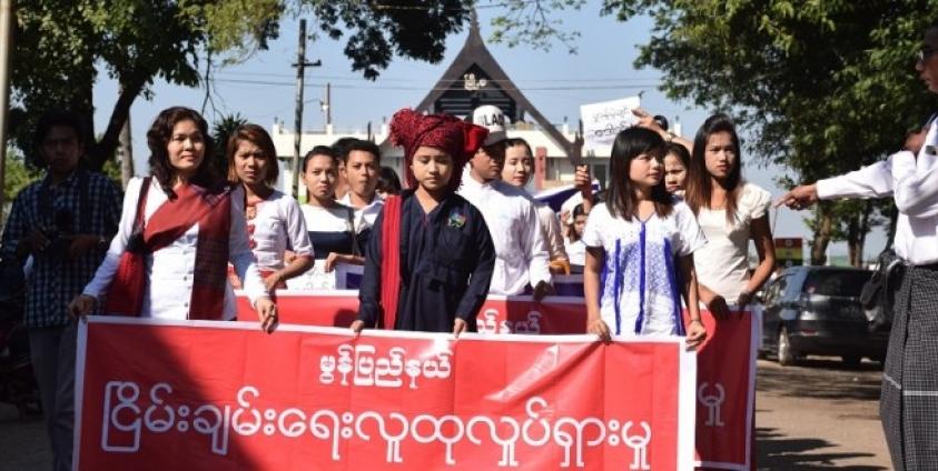 Protesters are marching in Mon State’s capital Mawlamyine (Photo: MNA)