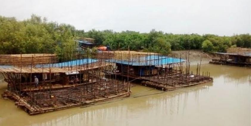 ပင်လယ်ပြည်သို့ ထွက်ခွာမည့်ကျားဖောင်(မြစ်မခ)