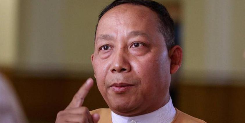  အရေးကြီးအဆို တင်သွင်းသူ အောင်မြေသာဇံမဲဆန္ဒနယ်အမှတ် ဒေါက်တာလှမိုး (ဓာတ်ပုံ- မင်းမင်း/မဇ္ဈိမ)