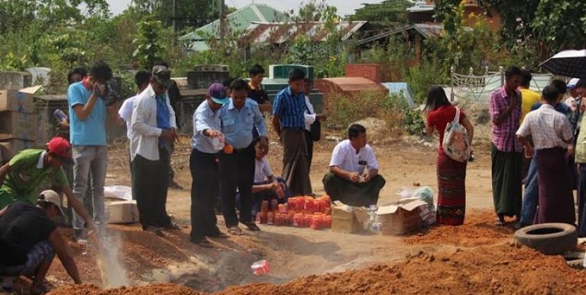 သက်တမ်းလွန်ခွင့်ပြုချက်မဲ့ ဆေးဝါးနှင့်စားသုံးကုန်များ(MNA)