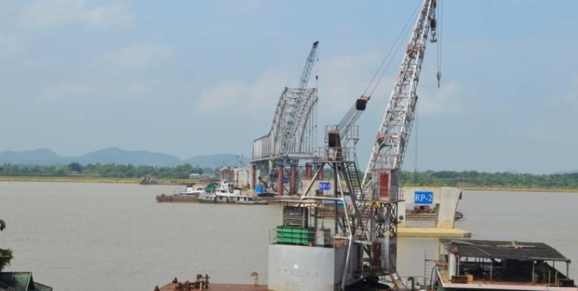 သံလွင်တံတား (ချောင်းဆုံ) ဆောက်လုပ်နေစဉ်(MNA)