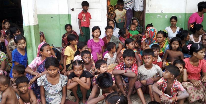 ဒုက္ခသည် စခန်းတစ်ခုအား မြင်တွေ့ရစဉ်။ ဓာတ်ပုံ-စိုးသူရ