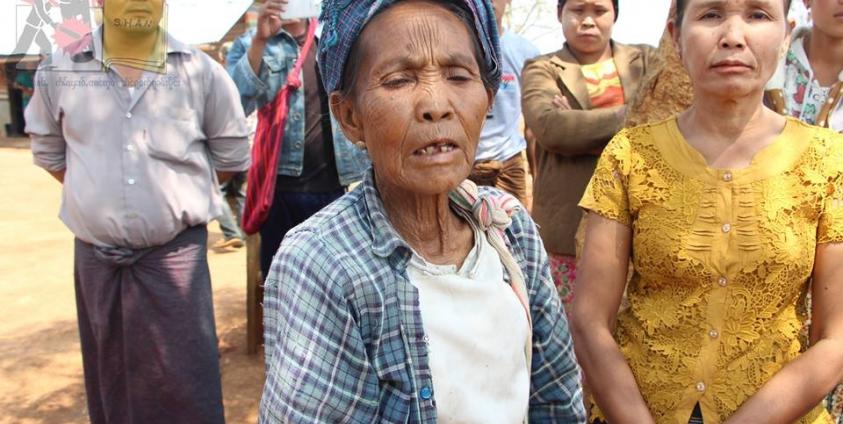 Farmers Complain about the Confiscation of Their Land