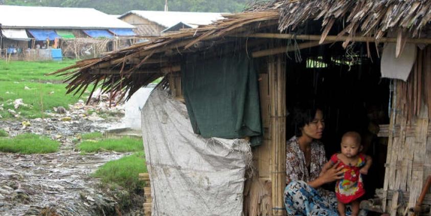 ရခိုင်ပြည်နယ်အတွင်းက ဒုက္ခသည် စခန်းတစ်ခု။ (ဓာတ်ပုံ-အီးပီအေ)