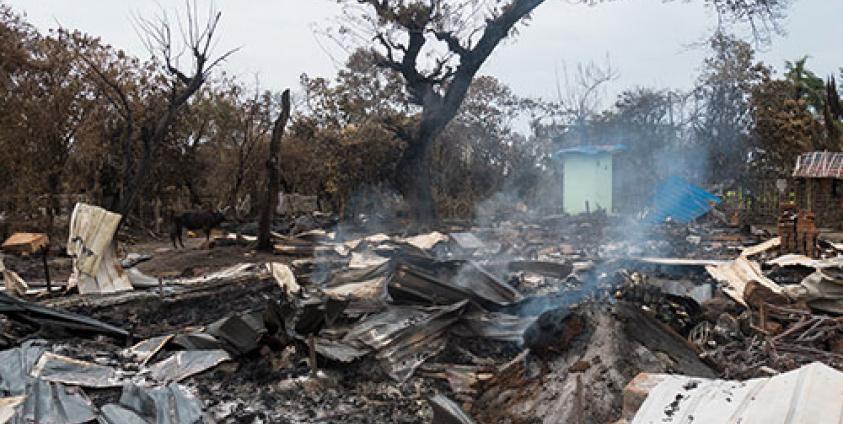 Alethankyaw still smouldering on September 7, 2017 ( photo by Jonathan Head, BBC )