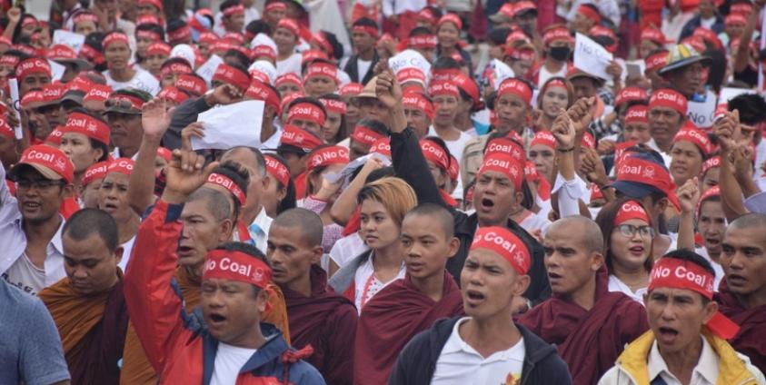 ကျောက်မီးသွေးအလိုမရှိ မော်လမြိုင်ဆန္ဒပြပွဲ(photo: MNA)