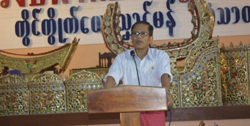 Nai Hong Sar Speaking at the Closing Ceremony of the Mon Cultural Instrument Training (Photo: IMNA)