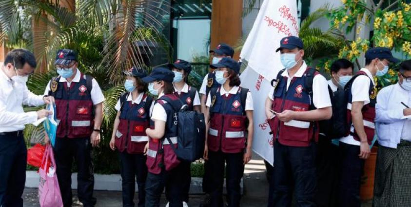 A Chinese medical team arrives to the Yangon International Airport in Yangon, Myanmar, 08 April 2020. Photo: Nyein Chan Naing/EPA