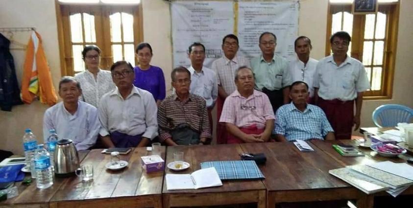 မွန်နှစ်ပါတီပေါင်းစည်းမှု အကောင်အထည်ဖော်ရေးကော်မတီ(photo/Facebook)