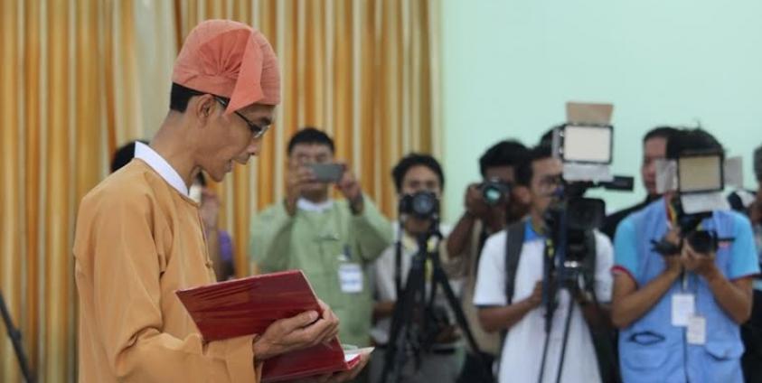 မွန်ပြည်နယ် ၀န်ကြီးချုပ် ဦးမင်းမင်းဦး(MNA)