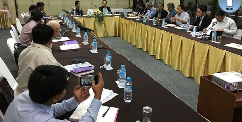 Representatives of the DNP and the CT meet in Chiang Mai