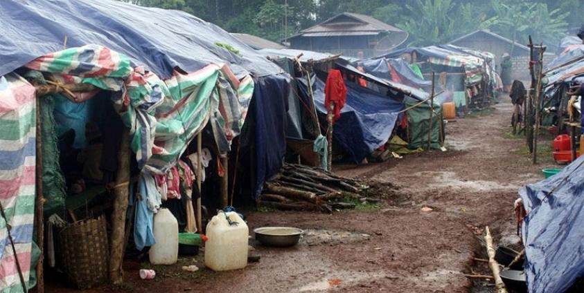 Temporary displacement site in Mong Hsu Township, Shan State on 4 December 2015. Credit: OCHAtime