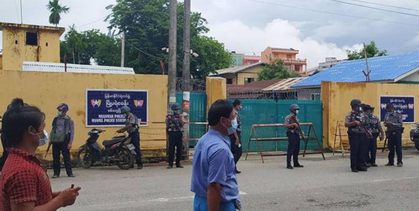 ပုံစာ - စစ်တွေမြို့မရဲစခန်းကို တွေ့ရစဉ်။