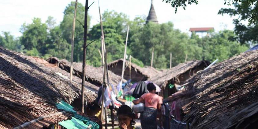 ဓာတ်ပုံ - ချမ်းအေး / ဇွန်လအတွင်းက မြင်တွေ့ရသည့် မြောက်ဦးမြို့ပေါ်ရှိ မြတန်ဆောင်းစစ်ဘေးရှောင်စခန်း