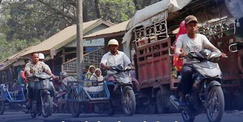 စစ်တွေမြို့နယ်၊ သဲချောင်းကျေးရွာအတွင်း လှုပ်ရှားသွားလာနေသော မွတ်ဆလင်များအား ၂၀၂၂ ခုနှစ်က တွေ့ရစဉ်။