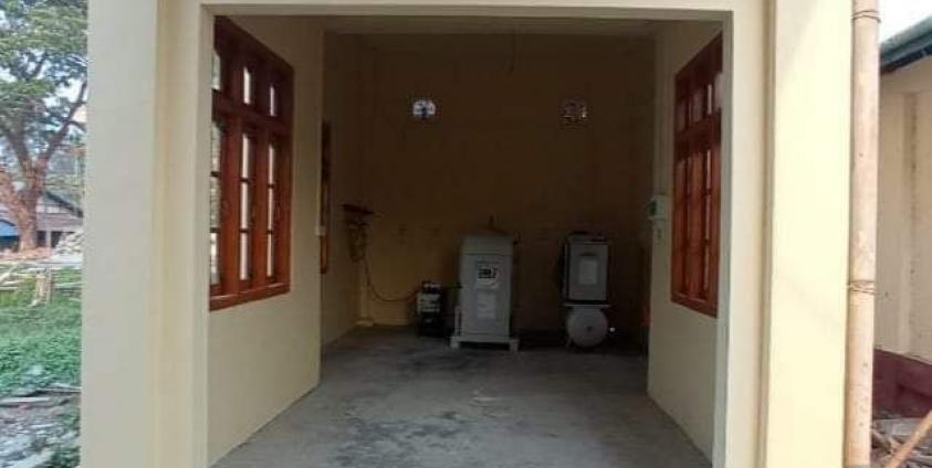 မောင်တောခရိုင်ပြည်သူဆေးရုံကြီး၌ရှိသည့် Oxygen plant အားတွေ့ရစဉ်