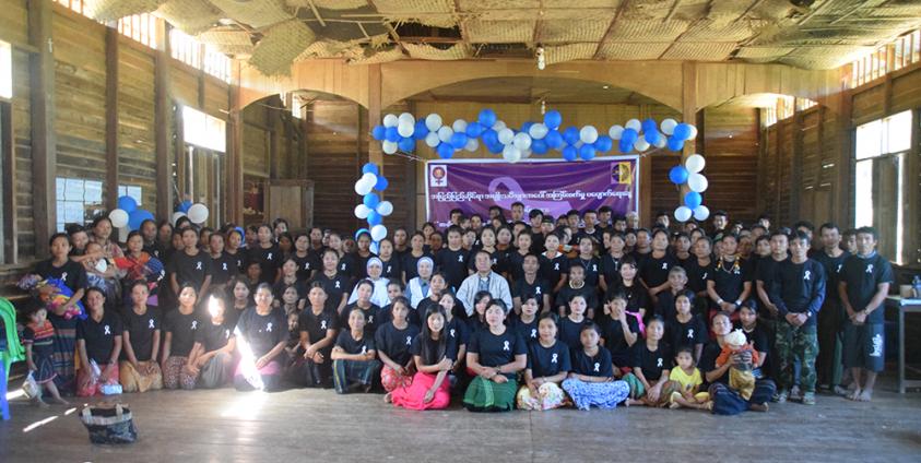 အမျိုးသမီးအကြမ်းဖက်မှုပပျောက်ရေးအတွက် အသိပညာပေးဟောပြောပွဲမြင်ကွင်းတခု