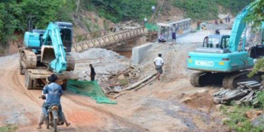 ပြည်နယ်သည် ငြိမ်းချမ်းနေပြီဟုဆိုသော်လည်း နိုင်ငံရေးအရ တည်ငြိမ်မှုမရှိခဲ့သည့် အချိန်များစွာ ကြုံတွေ့နေခဲ့သည့်အတွက်ကြောင့် ရင်းနှီးမြှုပ်နှံမှု အနည်းဆုံးပြည်နယ်ထဲတွင် ပါဝင်နေသည်။