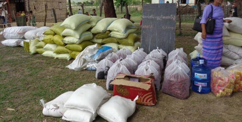 Sittwe Group Delivers Aid to Refugees