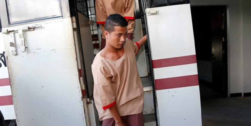 Found guilty - Myanmar migrant workers Zaw Lin (front) and Wai Phyo (back) arrive for their murder case verdict at the Samui Provincial Court on Koh Samui Island, Surat Thani province, southern Thailand, 24 December 2015. Photo: Rungroj Yongrit/EPA
