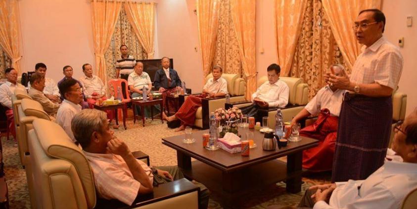  ပြည်ထောင်စုဝန်ကြီးနိုင်သက်လွင် နေအိမ်တွင် မွန်ပါတီခေါင်းဆောင်များတွေ့ဆုံခဲ့စဉ်(photo: MNA)