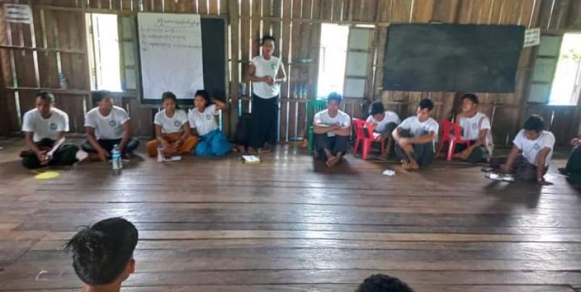 ပုဏ္ဏားကျွန်းမြို့နယ်၊ ဗန်းဗွီးကျေးရွာတွင် ကျင်းပသော မြိုလူငယ်များတွေ့ဆုံဆွေးနွေးပွဲ။ (ဓာတ်ပုံ - Mro Youths New Generation)