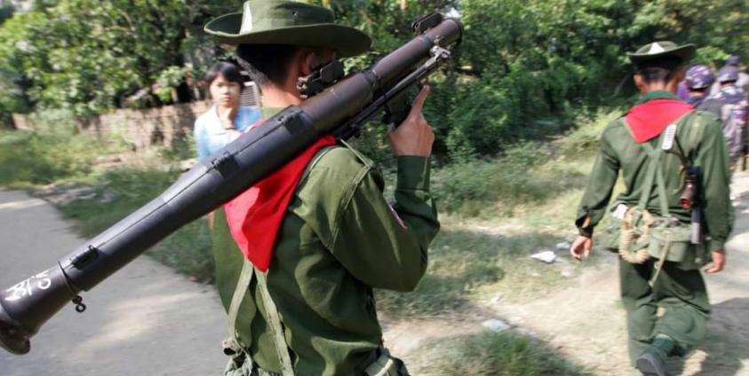 ဓာတ်ပုံ-ယခင်ပုံဟောင်း