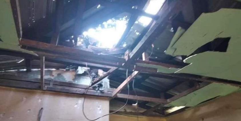 ယနေ့တိုက်ပွဲအတွင်း ကော့ကရိတ်မြို့တွင်းရှိ နေအိမ်အချို့ ထိခိုက်ပျက်စီးခဲ့မှုနှင့် စစ်တပ်သုံး ဂျက်တိုက် လေယာဉ်တစ်စီးကို တွေ့ရစဉ်။ ဓာတ်ပုံ-CJ